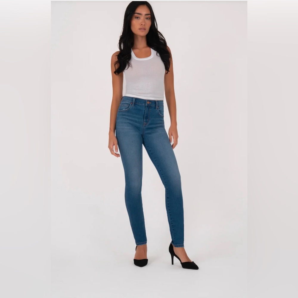 Level 99 Wonder Fit Skinny Jeans